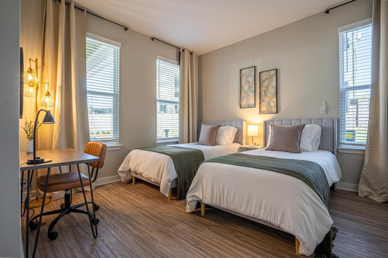Elegant, Spacious 3br 2b Perfect For Long